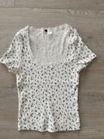 Top Tshirt H&M weiß Blumenmuster Gr. S Hessen - Messel Vorschau