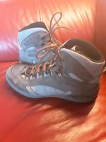 Low Quinto MID Outdoor Wanderschuhe Gr. 41 Inklusive Versand Nordrhein-Westfalen - Langenfeld Vorschau