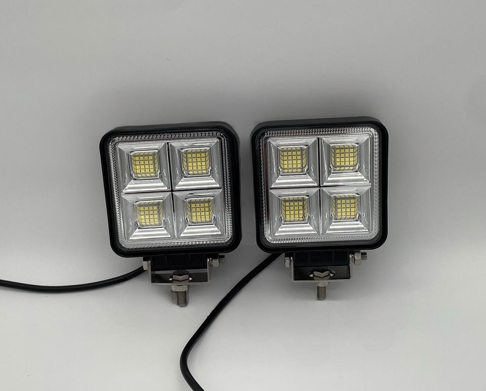 2x 192W LED Arbeitsscheinwerfer Radlader Traktor Bagger LKW SUV in Soltau