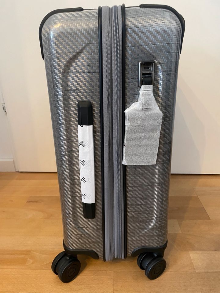 NEU | Tumi Tegra-Lite Continental Front Pocket 55 Carry-on Koffer in München