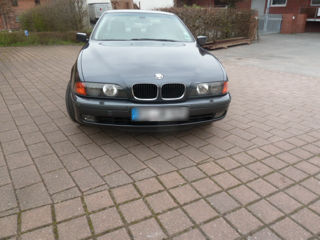 BMW 528i E39 in Rinteln