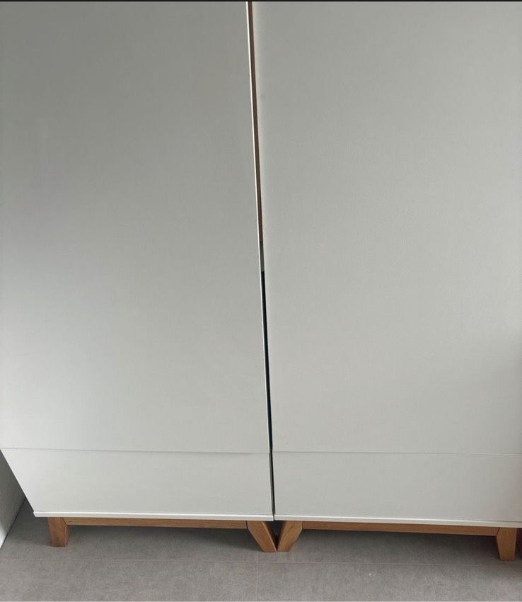Ikea Kleiderschrank 2x 55x1,90m in Bremerhaven