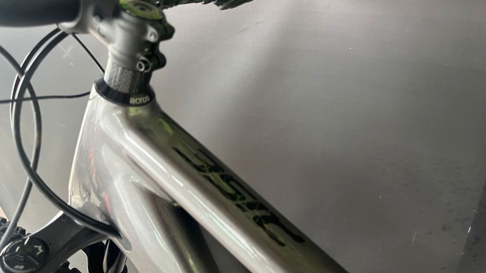‼️ ORBEA RISE H30 Fully Gr. XL 714km Fox Ebike 540Watt  2022 Garantie top schlankes  Bike frischer Serviceu in Winzer
