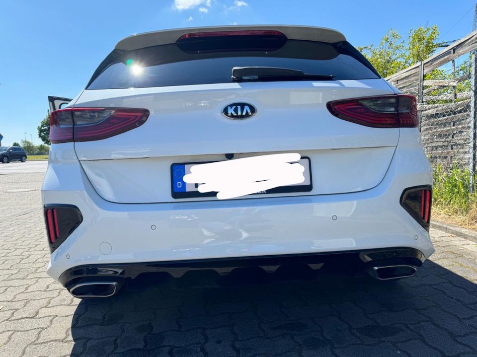 Kia Ceed 1.6 CRDi DCT „GT Line“ in Kitzingen