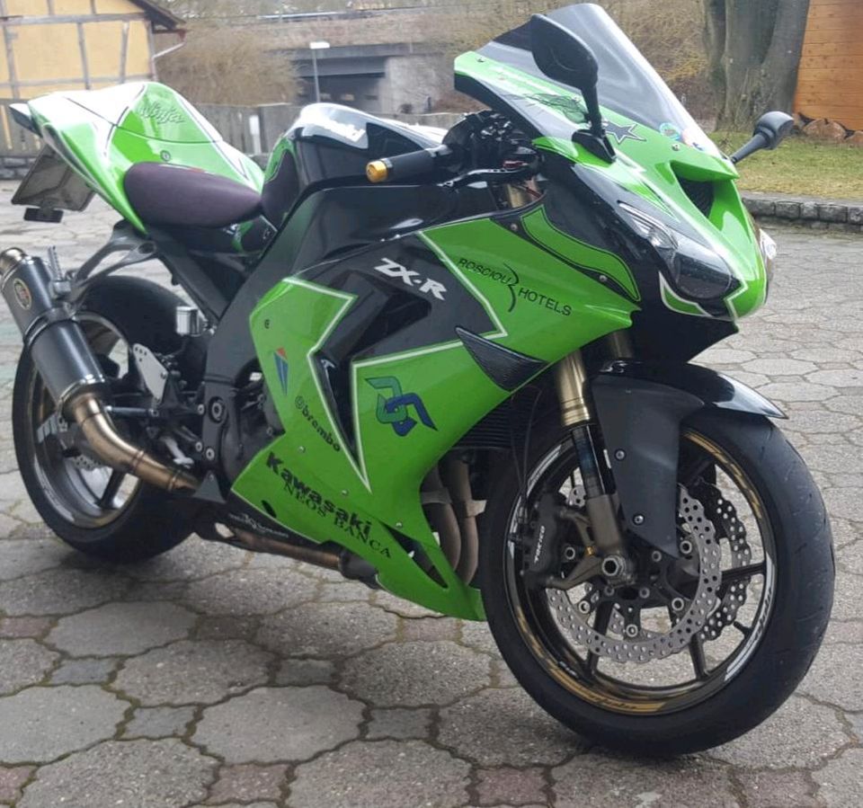 Kawasaki zx10r in Niederstetten