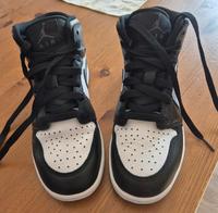 Nike Air Turnschuhe Größe 36,5 Baden-Württemberg - Furtwangen Vorschau