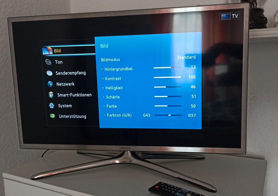 Smart-TV Samsung UE32F6270SS YouTube in Hannover