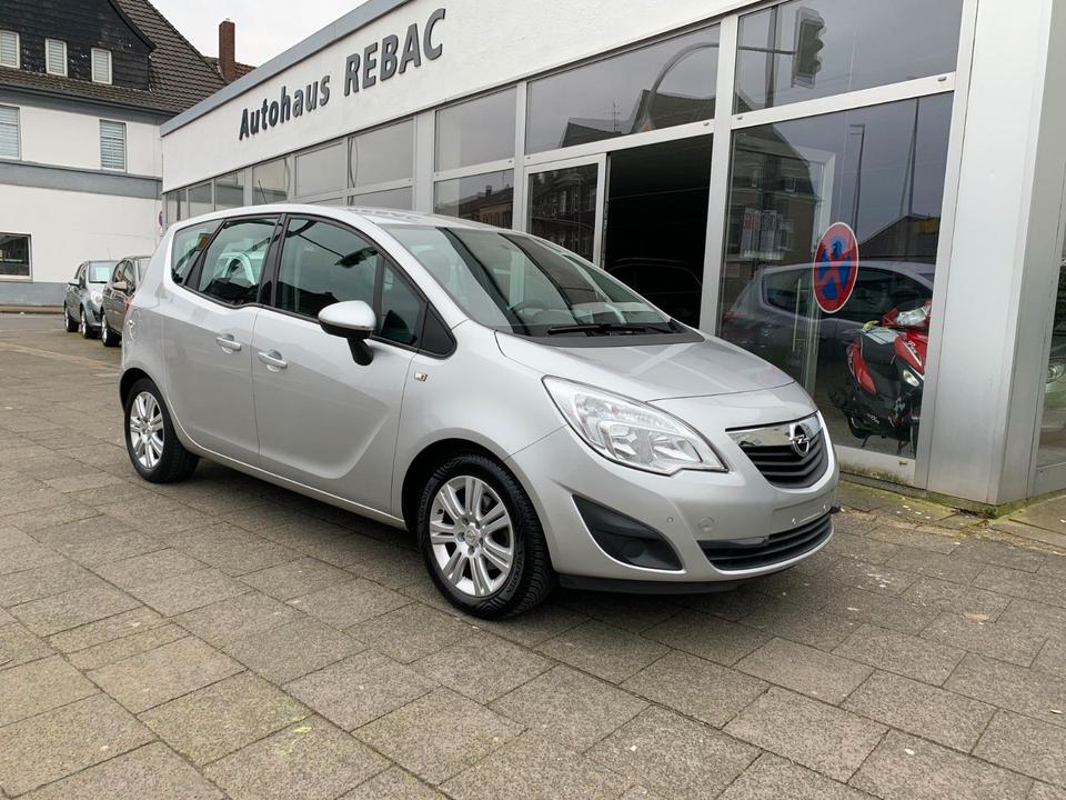 Opel Meriva B Selection 1,4 16V * 82.000 KM * in Moers