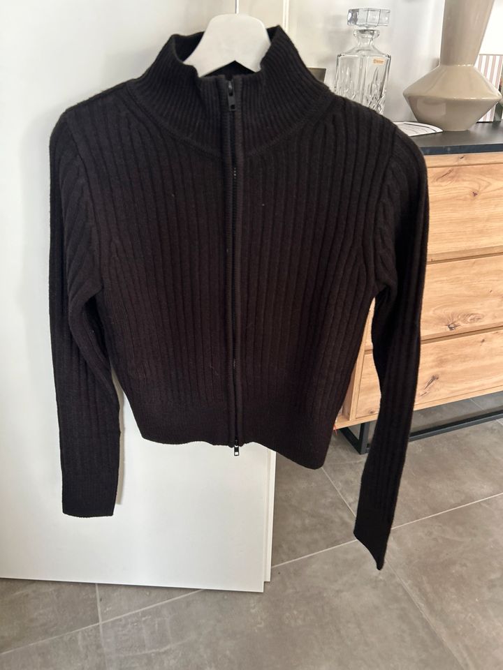 H&M Jacke Strickjacke eng, Größe M, wie neu in Alsdorf