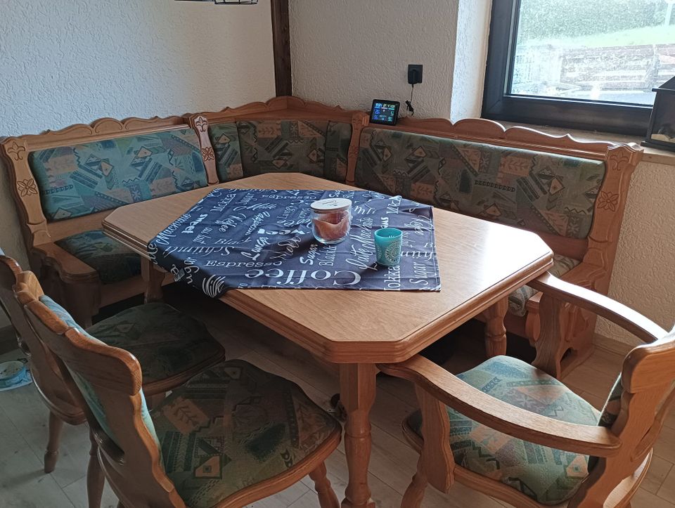 Esszimmer Eiche hell Kommode Tisch Stühle in Tirschenreuth