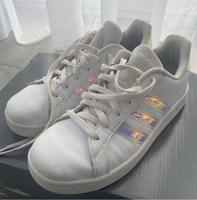 Adidas Sneaker Turnschuhe weiß Gr. 36 Bayern - Baldham Vorschau