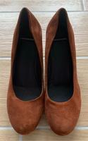 Keilpumps Vagabond Wildleder cognac Größe 39 Bayern - Würzburg Vorschau