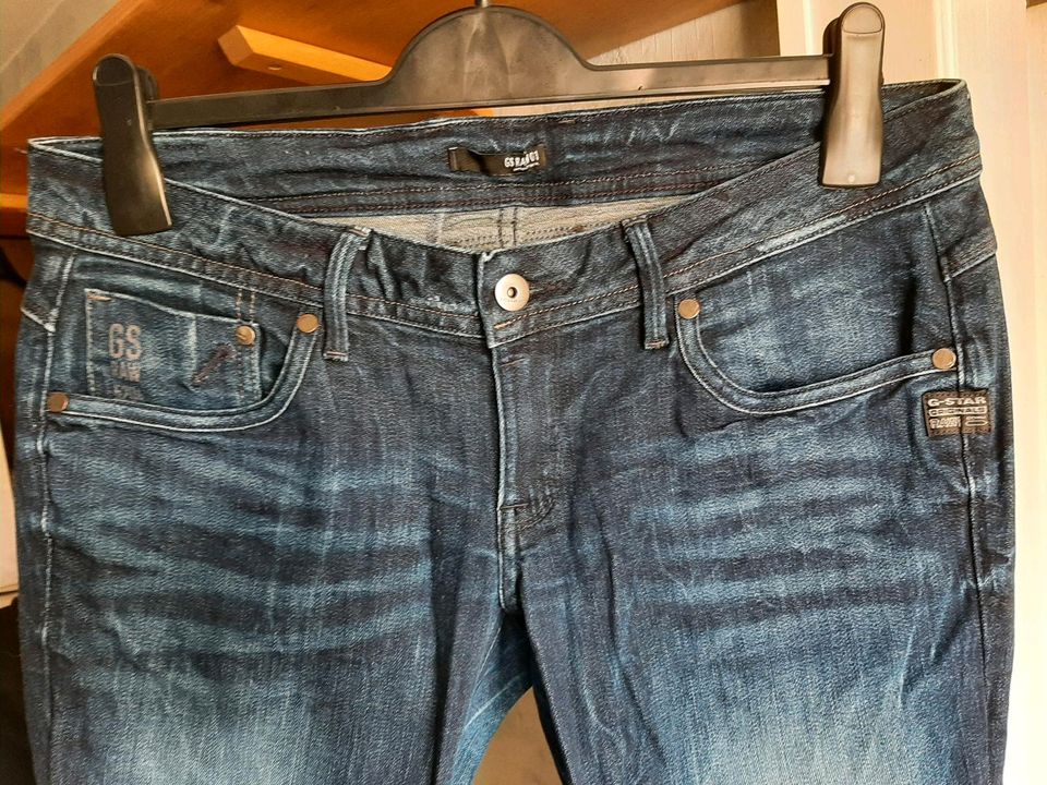 G-Star Jeans Attacc Straight Wmn 29/34  Neu in Baunatal