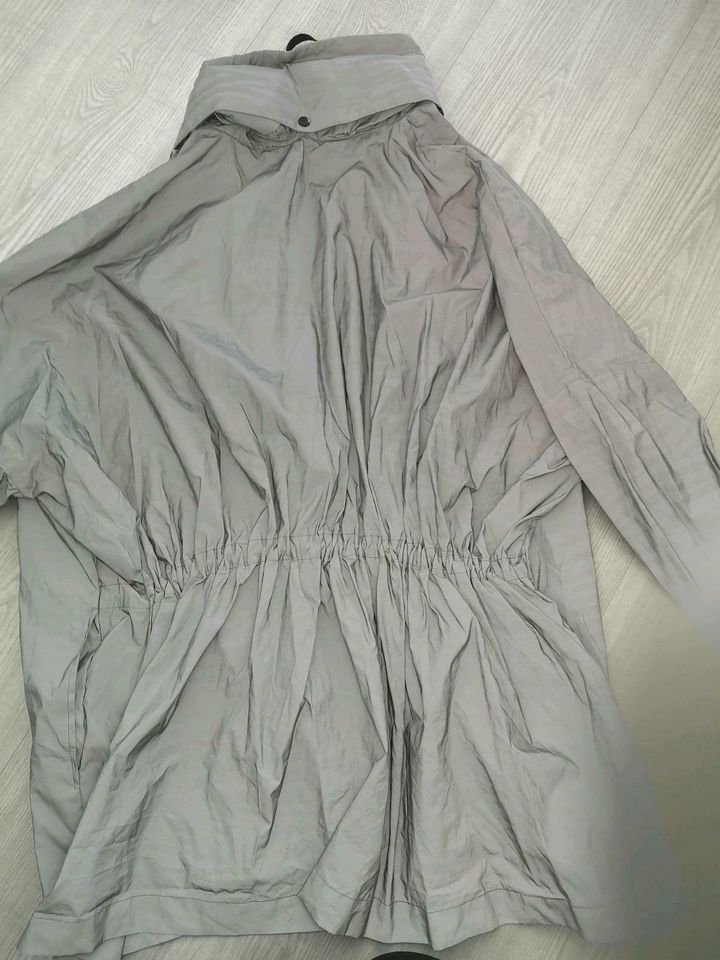 Zara Damen Jacke gr m in Böblingen