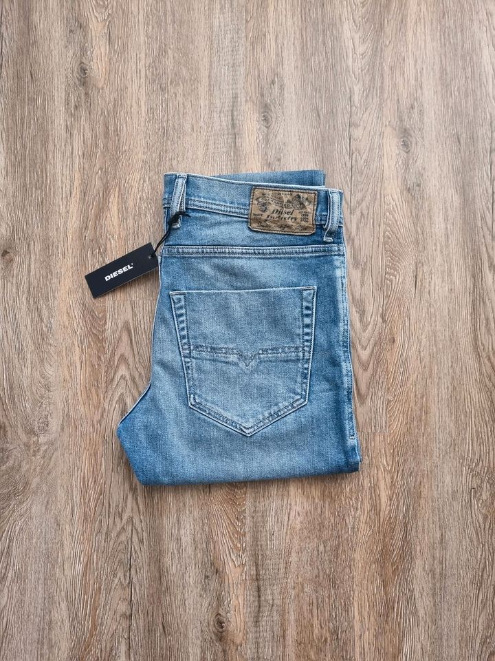 DIESEL TEPPHAR Slim-Fit Jeans W31/L32 *NP 230€* in Düsseldorf