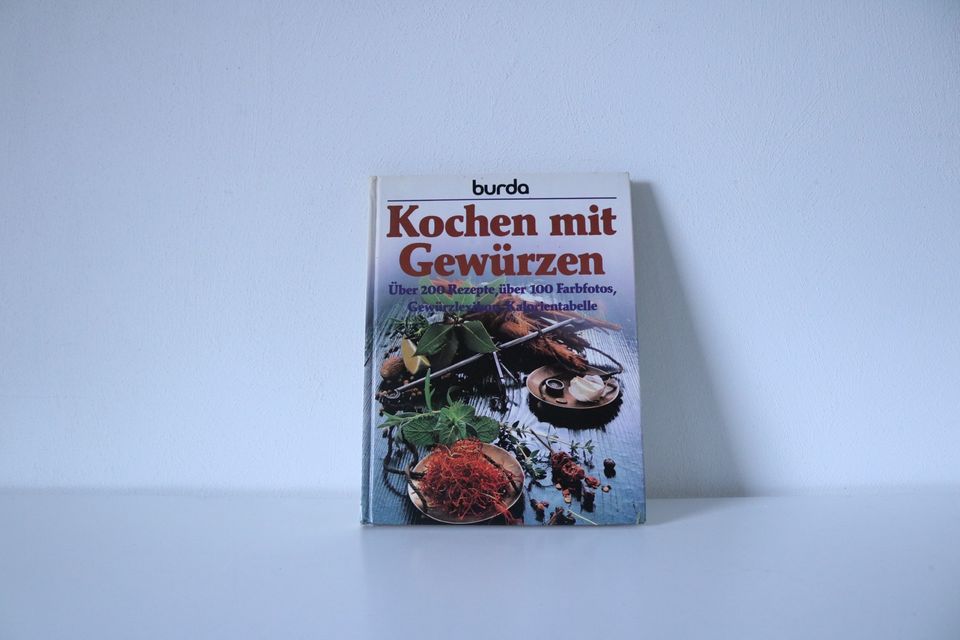 Buch - kochen mit Gewürzen - burda in Beilstein