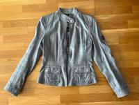 graue Belstaff Lederjacke, neu, deutsche Größe 40 München - Untergiesing-Harlaching Vorschau