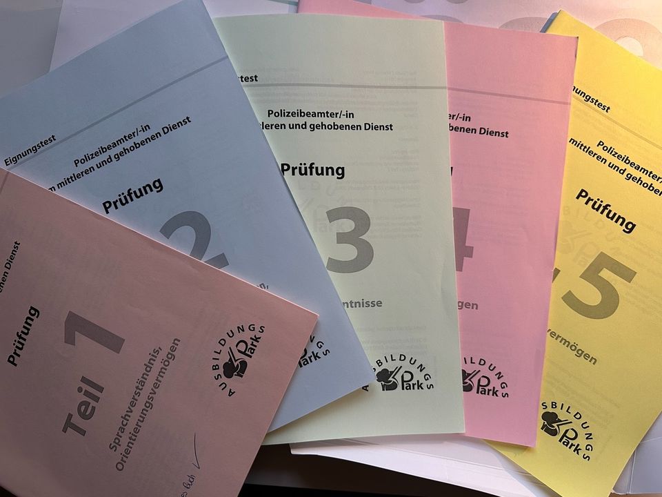 Eignungstest Einstellung Buch fragen Polizei Ausbildung Prüfung in Ulmen