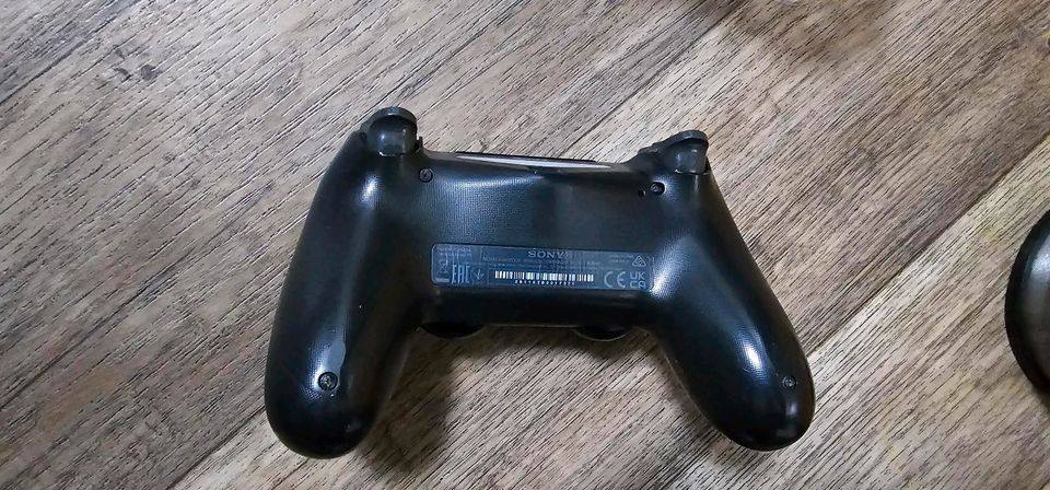 ORIGINAL PLAYSTATION 4 DUALSHOCK CONTROLLER in Dillingen (Donau)