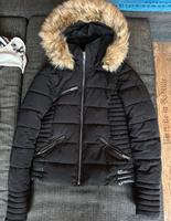 ZARA Winterjacke / Top Zustand / XS Hessen - Steinbach Vorschau