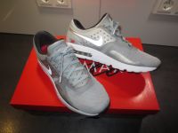 Nike Air Max Zero QS metallic silver Gr 45 US 11 - TOP Zustand Nordrhein-Westfalen - Herford Vorschau