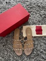 Original Valentino Garavani Rockstud Pantoletten flach, Gr. 37,5 Bayern - Röthenbach (Allgäu) Vorschau