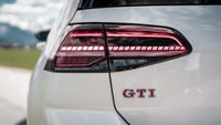 Golf 4 5 6 7 GTI Emblem Schriftzug Logo Rot Chromrand Heckklappe Nordrhein-Westfalen - Hövelhof Vorschau