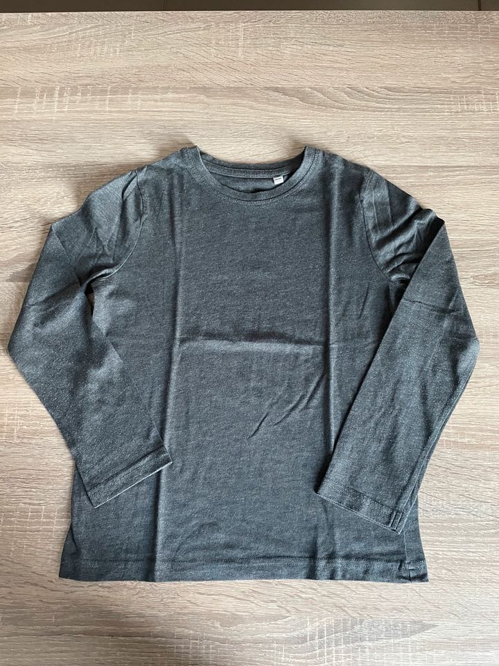 Sweatshirt Polohemd Sweatjacke Pullover Bekleidung Junge 134/140 in Langerwehe