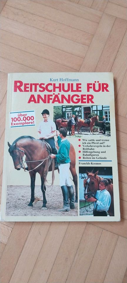 Buch Reitschule für Anfänger Pferdefachbuch in Hannover