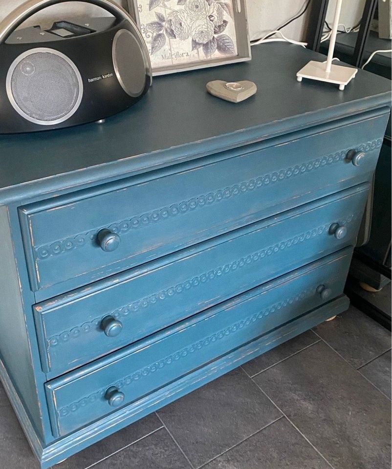 Kommode aus Vollholz Shabby Blau Schubladen TOP in Leichlingen