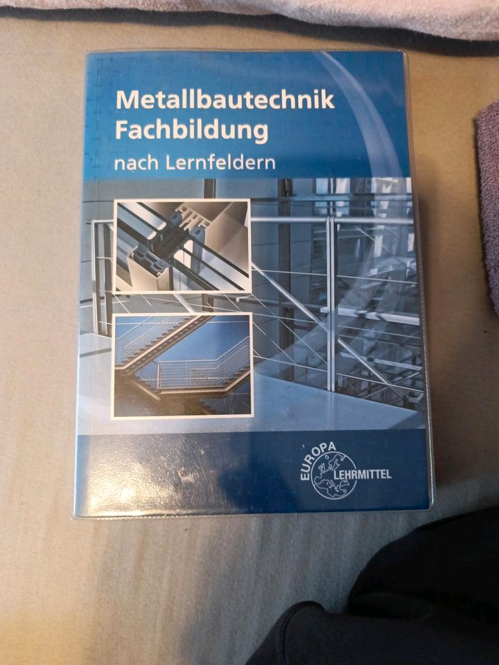 Schulbücher Metallbau in Neunkirchen