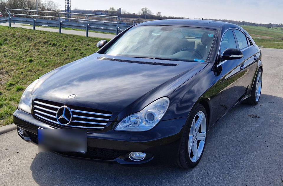 Mercedes CLS 350 CGI + winterräder auf Alu TÜV und Inspektion neu in Massenbachhausen