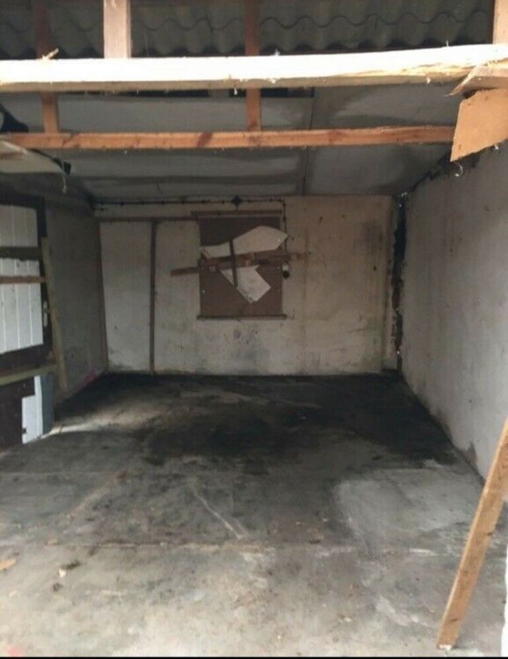 Garage zu verkaufen (Renovierungsbedürftige) in Malchin