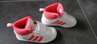 Adidas Sportschuhe Größe 24 Kleinkind Schuhe Klettverschluss Nordrhein-Westfalen - Lohmar Vorschau
