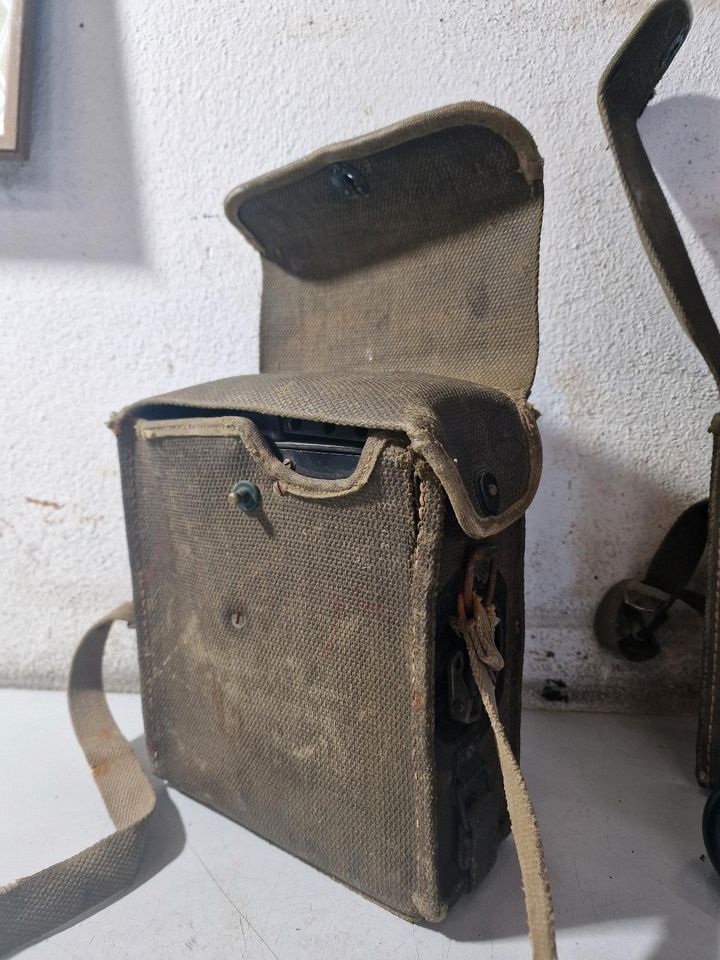 Altes original US Militär Feldtelefon EE-8 in Heusweiler