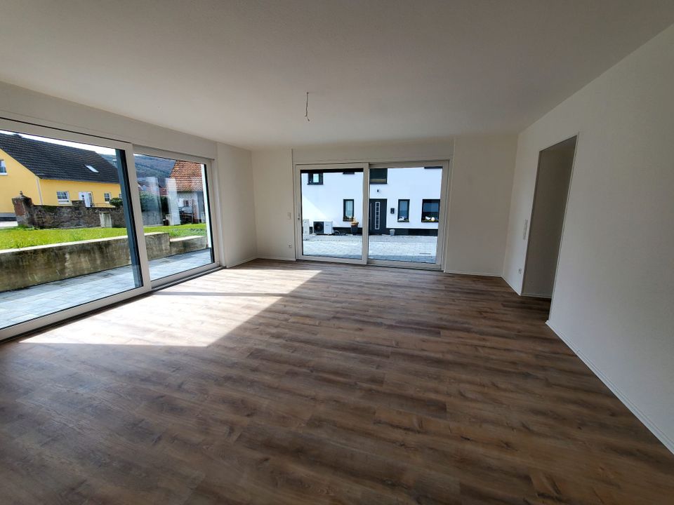 Neubau 102 m³ Wohnung in Gemünden zu vermieten in Gemünden a. Main