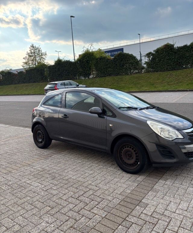 Opel Corsa D 1.2L •TÜV NEU• in Remscheid