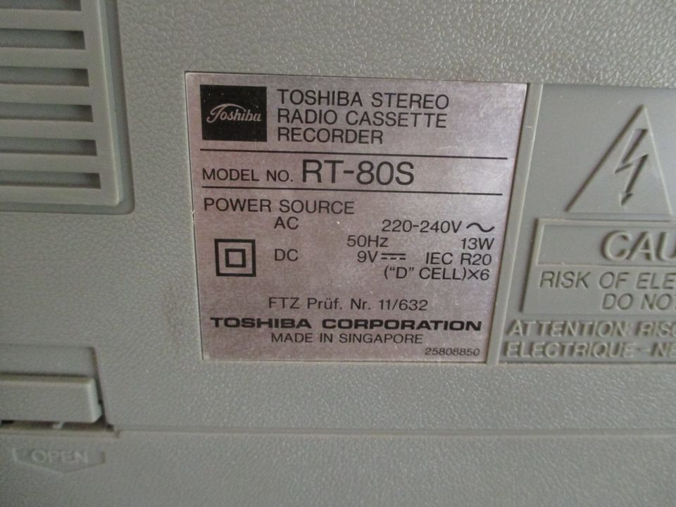 Toshiba RT 80 Ghettoblaster Boombox Radio Kassettenrekorder Retro in Duisburg