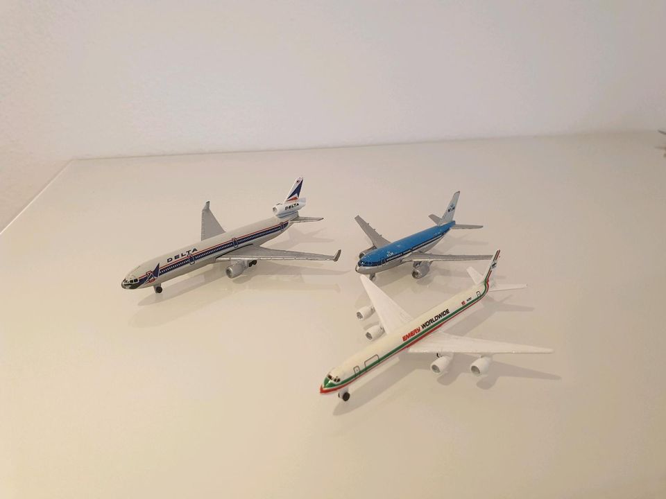 Schabak 1:600 MD11 DC8 A310 Emery Worldwide KLM Delta Airlines in Moosburg a.d. Isar