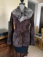 Brauner wild leder mantel jacke mit abnehmbaren fell kragen gr s Niedersachsen - Buxtehude Vorschau