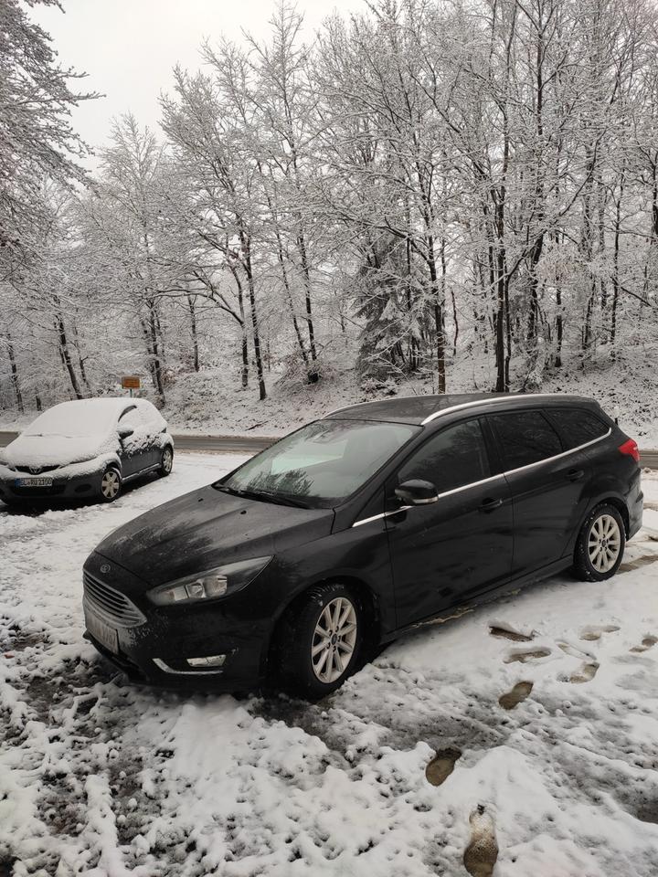 Ford Focus Turnier Business Edition TÜV Neu 8 mal bereift in Freigericht