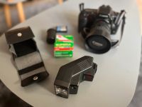 Canon Eos 10 Spiegelreflexkamera mit Blitz und Zubehör Thüringen - Niederzimmern Vorschau