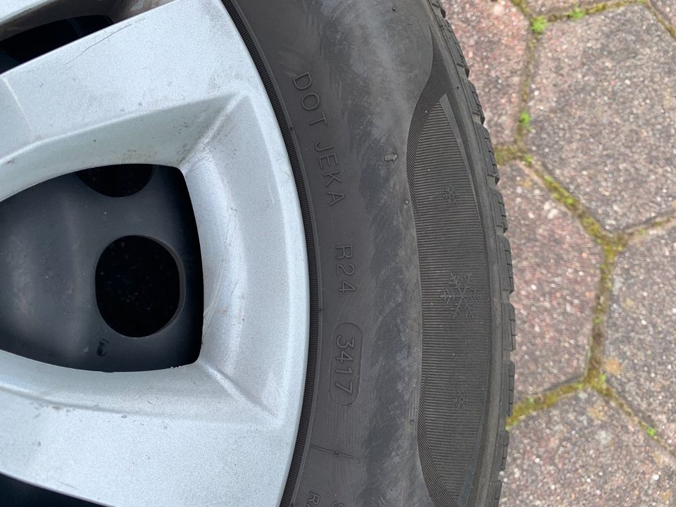 Winterreifen für Yeti 215/60R16 in Scharbeutz