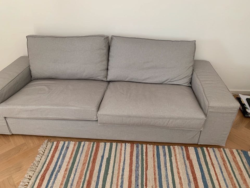 Ikea Couch KIVIK  Orrsta hellgrau 3Sitzer top Zustand in Saalfeld (Saale)