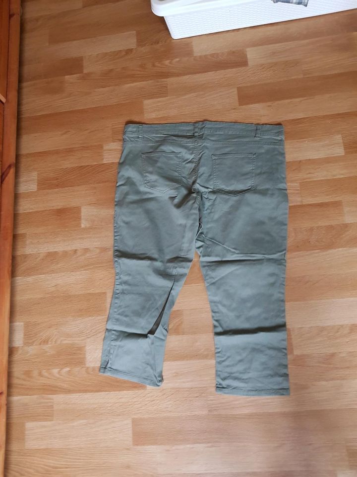 3/4 Damen Hose 15€ Festpreis ist nicht verhandelbar in Cottbus