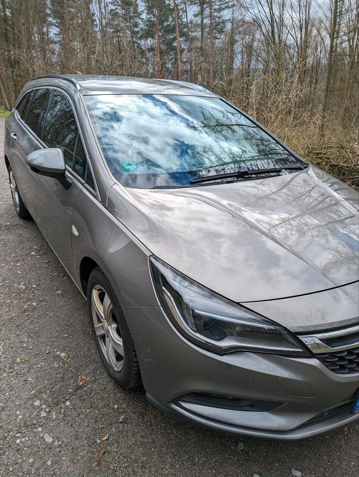 Opel Astra sportstourer K Dynamic 1.6CDTi Winterpaket in Schmalkalden