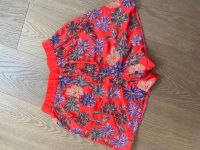 Rote Short von Maje mit bunten Pailletten Blumen München - Bogenhausen Vorschau