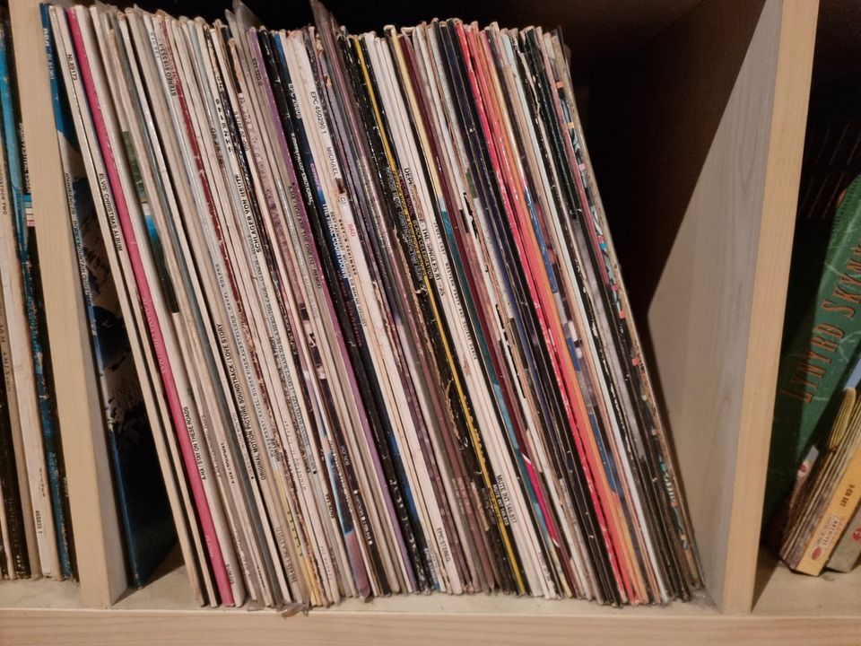 Schallplatten-Sammlung (Box-Sets, LPs, Maxis, Singles) ca.750 St. in Essen Freisenbruch