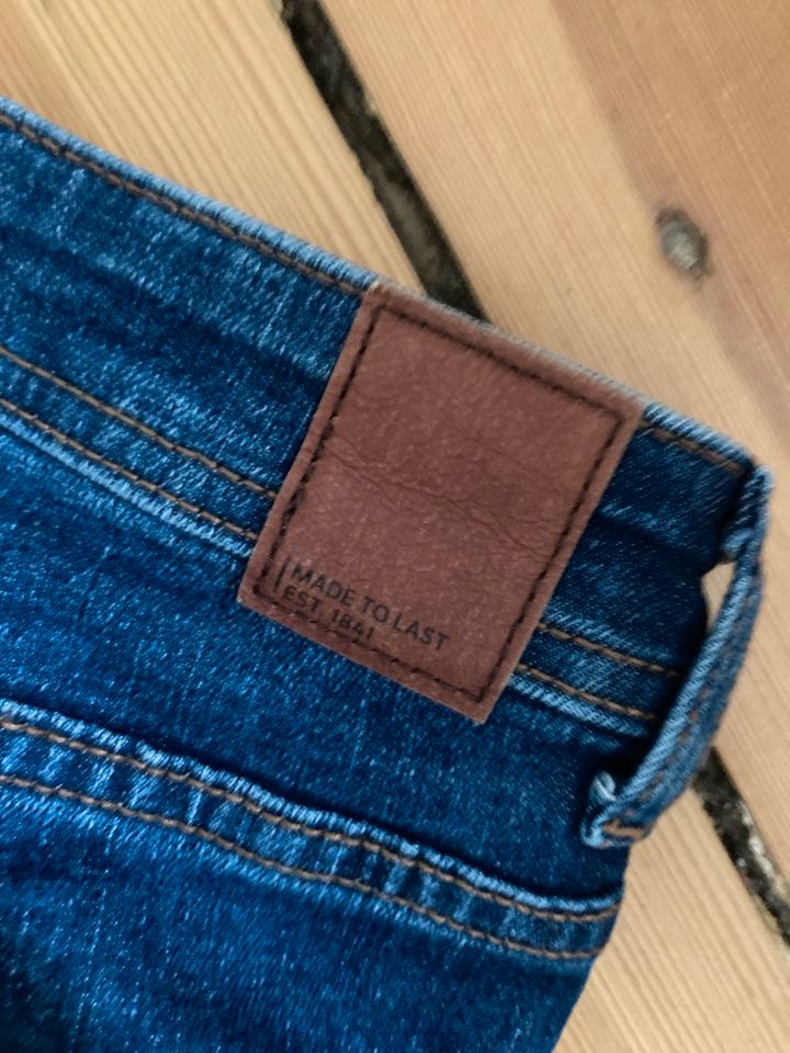 Jeans, C&A, Gr. 38, High Straight, Versand möglich in Berlin