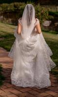Hochzeitskleid (Farbe Ivory) mit Schleier (Farbe Creme) Hessen - Rimbach Vorschau